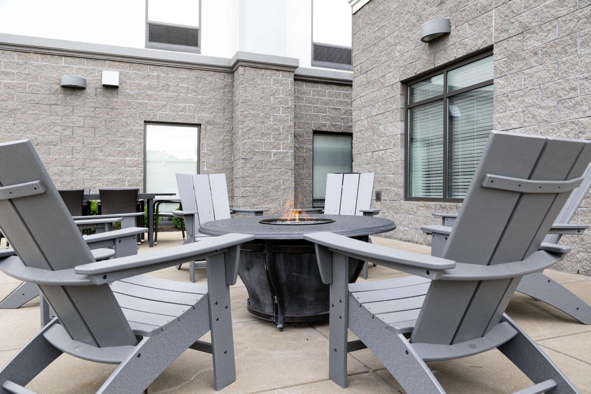Hampton Inn & Suites North Huntingdon-Irwin, Pa Экстерьер фото